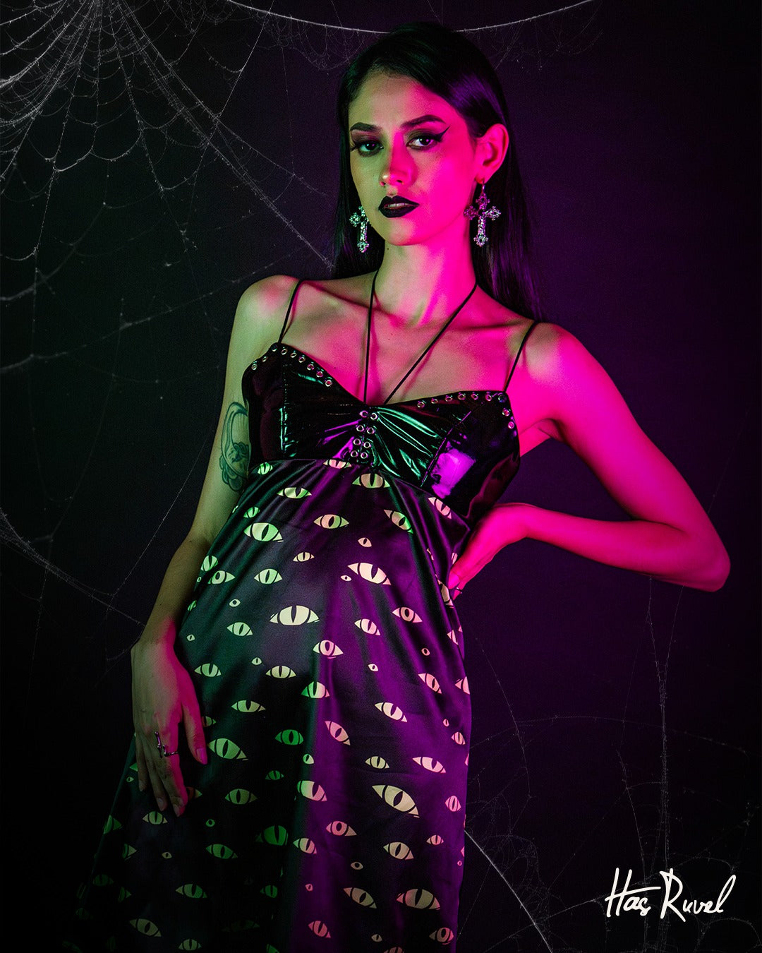 PRE-ORDER: VESTIDO "EL OJO QUE TODO LO QUE VE" : HALLOWEEN 2025
